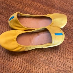 Tieks yellow size 6